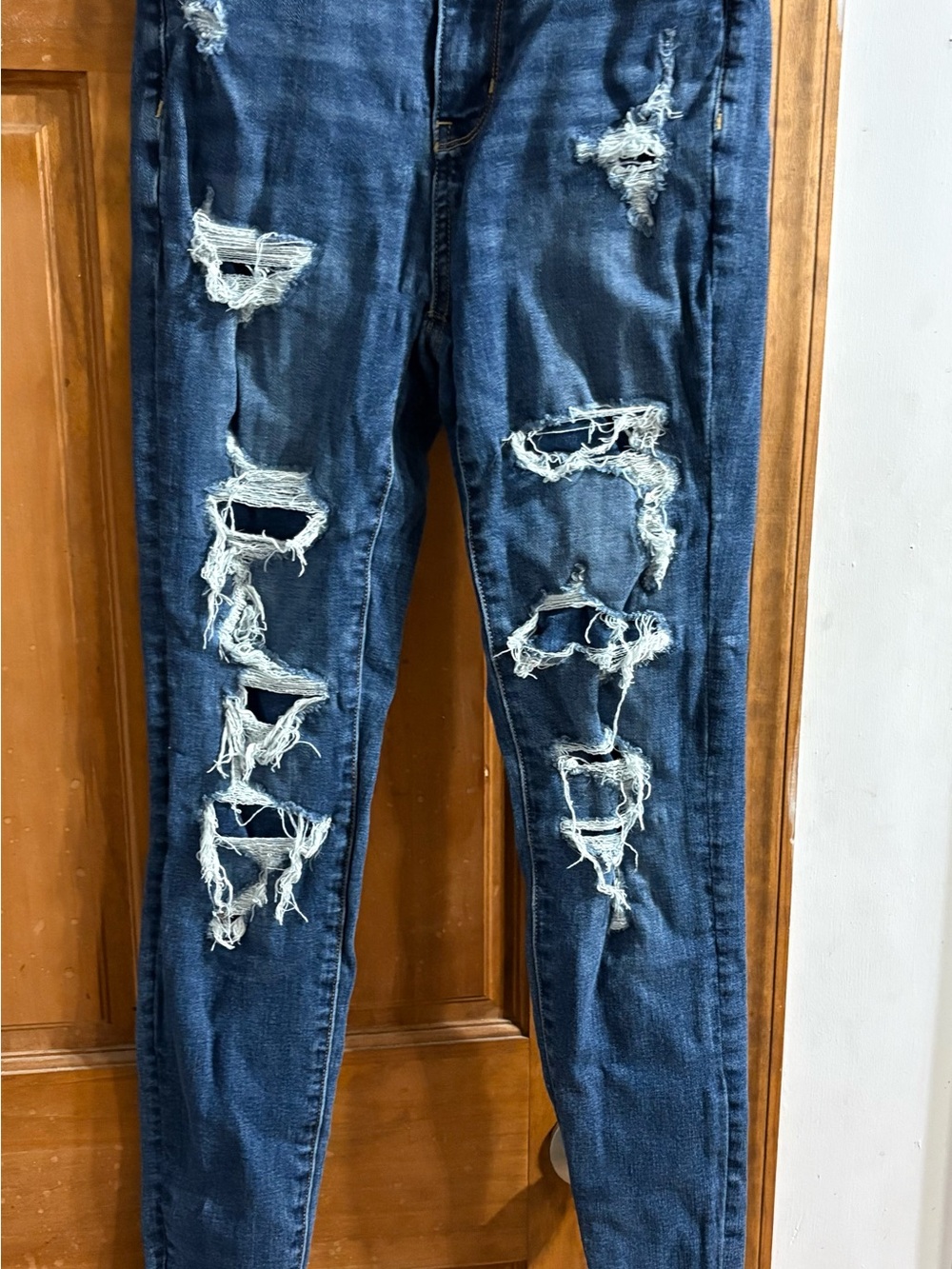 American Eagle Outfitters Distressed Dark Blue Skinny Jeans